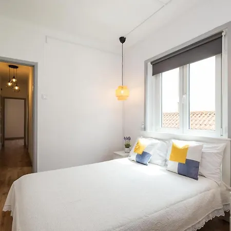 Minimalist In Caldas